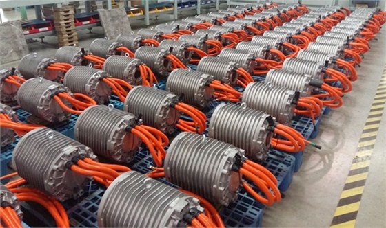 皖南電機(jī)：YQC系列車(chē)用驅(qū)動(dòng)電機(jī)2